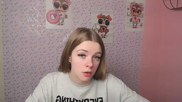 Snapshot of AliceFlirtt_ chatting on 14, 1, 2025 AliceFlirtt online show from 14, 1, 2025