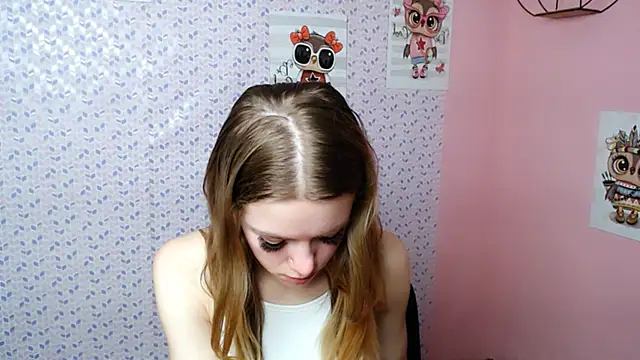 Snapshot of AliceFlirtt_ chatting on 31, 1, 2025 AliceFlirtt online show from 31, 1, 2025