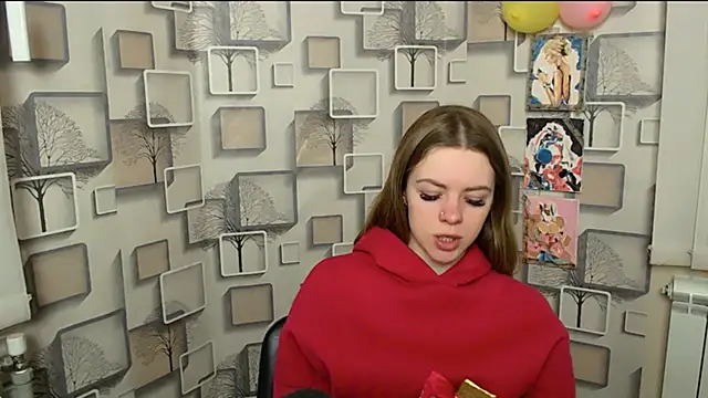 Snapshot of AliceFlirtt_ chatting on 1, 3, 2025 AliceFlirtt online show from 1, 3, 2025