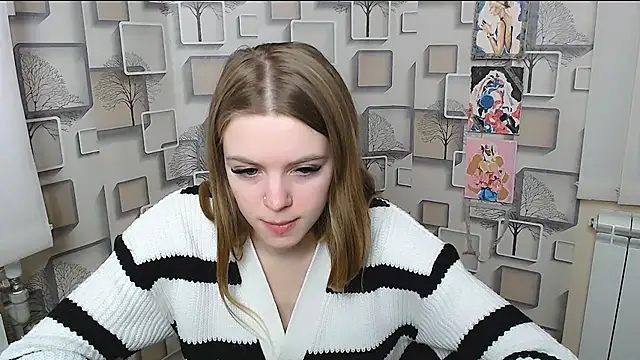 Snapshot of AliceFlirtt_ chatting on 10, 3, 2025 AliceFlirtt online show from 10, 3, 2025