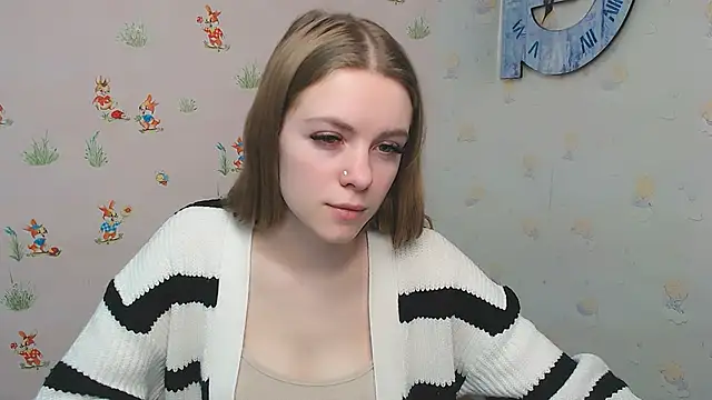 Snapshot of AliceFlirtt_ chatting on 14, 3, 2025 AliceFlirtt online show from 14, 3, 2025