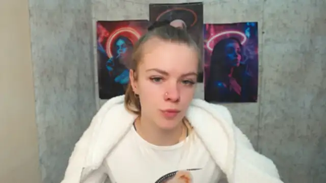 AliceFlirtt  online show from 12, 11, 2025