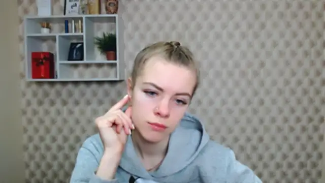 AliceFlirtt  online show from 19, 11, 2025