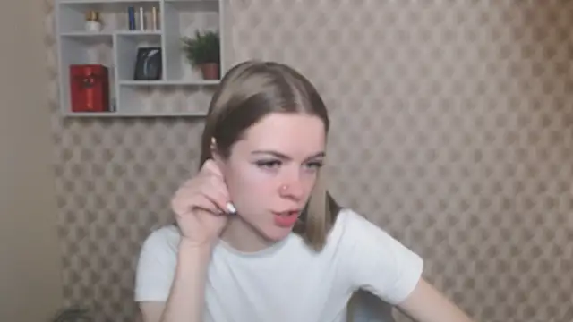 AliceFlirtt  online show from 6, 1, 2026