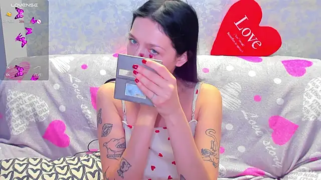 Vanessa Florence online show from 1, 11, 2025