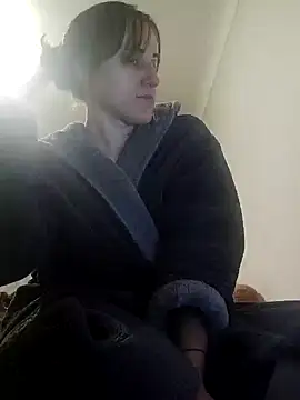 Snapshot of emeli_moon chatting on 9, 12, 2024 emeli moon online show from 9, 12, 2024