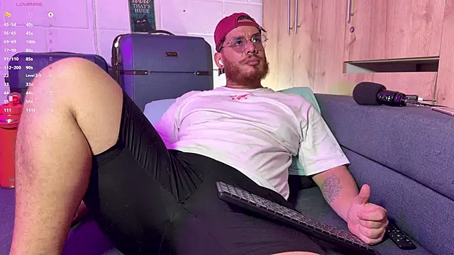 Snapshot of anotherbigboy_ chatting on 9, 7, 2026 anotherbigboy online show from 9, 7, 2026