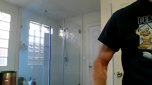 Snapshot of El_Gizmo chatting on 27, 5, 2026 El Gizmo online show from 27, 5, 2026