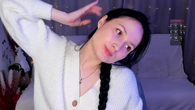 LisaMooore online show from 11, 1, 2025