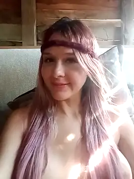 KeylacabreraC online show from 7, 11, 2025