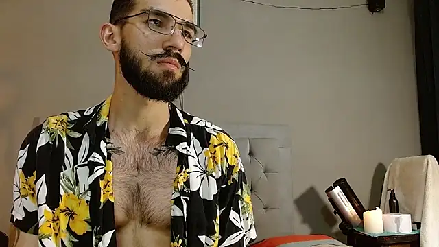 Snapshot of Mr_WhiteCock chatting on 13, 12, 2024 Mr WhiteCock online show from 13, 12, 2024