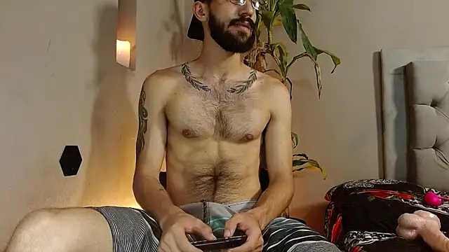 Snapshot of Mr_WhiteCock chatting on 17, 12, 2024 Mr WhiteCock online show from 17, 12, 2024