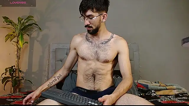 Snapshot of Mr_WhiteCock chatting on 12, 3, 2025 Mr WhiteCock online show from 12, 3, 2025