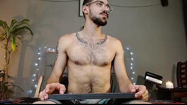 Snapshot of Mr_WhiteCock chatting on 12, 3, 2025 Mr WhiteCock online show from 12, 3, 2025