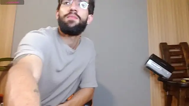 Snapshot of Mr_WhiteCock chatting on 4, 10, 2025 Mr WhiteCock online show from 4, 10, 2025