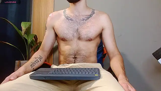 Snapshot of Mr_WhiteCock chatting on 24, 10, 2025 Mr WhiteCock online show from 24, 10, 2025