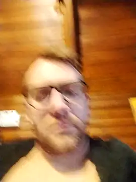 tomee83 online show from 10, 1, 2026