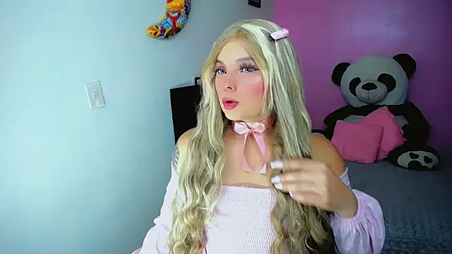 Snapshot of SweetKim21 chatting on 12, 11, 2025 SweetKim21 online show from 12, 11, 2025