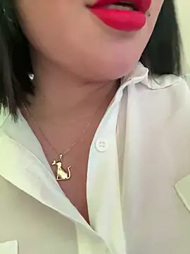 Snapshot of sukhakunis1 chatting on 2, 3, 2025 sukhakunis1 online show from 2, 3, 2025