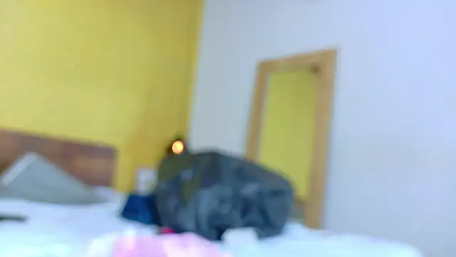 Squirter pussybomb online show from 15, 2, 2025