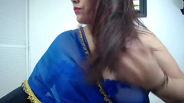 Snapshot of dayadubey_ chatting on 5, 3, 2025 dayadubey online show from 5, 3, 2025