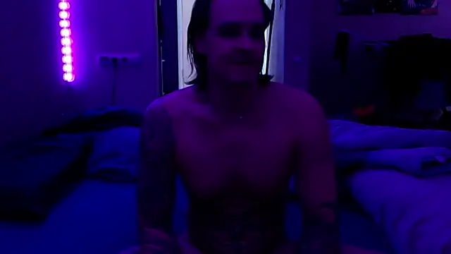 Snapshot of baphomet_from_ice chatting on 15, 3, 2026 baphomet from ice online show from 15, 3, 2026