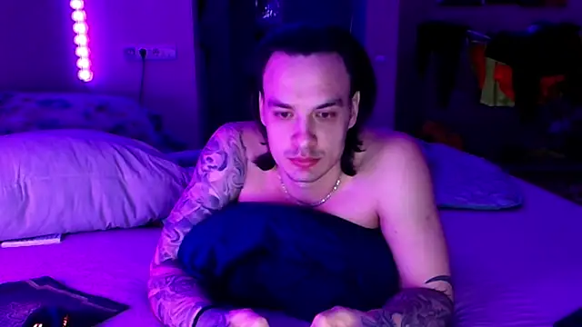 Snapshot of baphomet_from_ice chatting on 14, 4, 2026 baphomet from ice online show from 14, 4, 2026