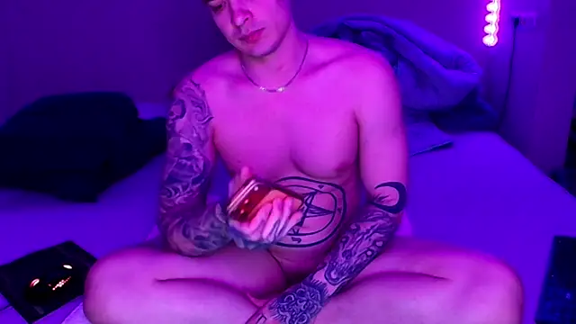 Snapshot of baphomet_from_ice chatting on 22, 4, 2026 baphomet from ice online show from 22, 4, 2026