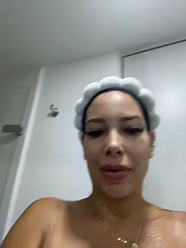 Dakota diaz  online show from 25, 5, 2026