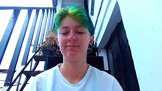 Snapshot of tomboyblue chatting on 12, 4, 2026 tomboyblue online show from 12, 4, 2026