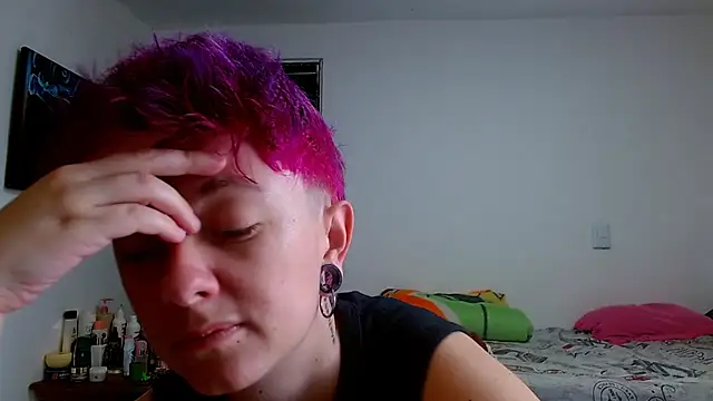 Snapshot of tomboyblue chatting on 15, 5, 2026 tomboyblue online show from 15, 5, 2026