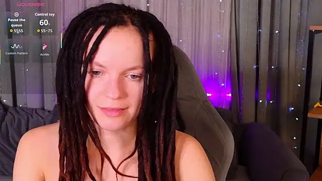 Snapshot of CoreyJane chatting on 10, 5, 2026 CoreyJane online show from 10, 5, 2026