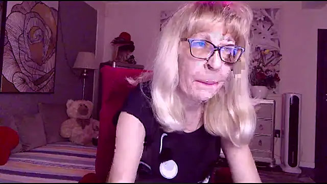 HornyMilf 555 online show from 11, 2, 2026