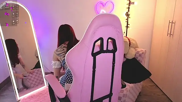 Snapshot of violet_ch chatting on 10, 2, 2026 violet ch online show from 10, 2, 2026