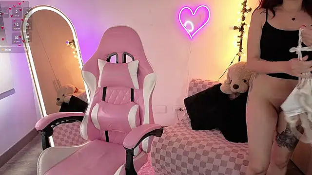 Snapshot of violet_ch chatting on 13, 2, 2026 violet ch online show from 13, 2, 2026