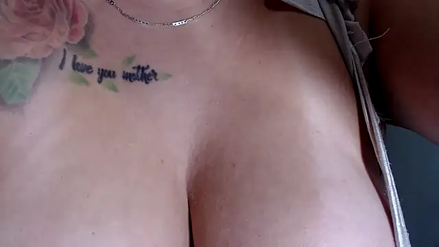 SOPHIA SQUIRTPUSSY online show from 16, 4, 2026