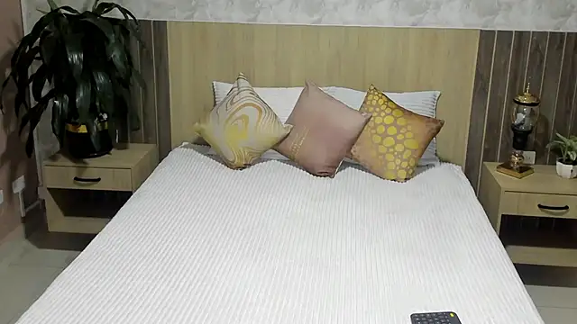 Snapshot of rebeca_cortez_ chatting on 16, 6, 2026 rebeca cortez online show from 16, 6, 2026