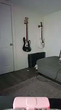 cnc cutiexx online show from 17, 4, 2026