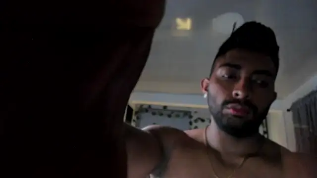 Snapshot of Couple_muscle1 chatting on 9, 9, 2025 Couple muscle1 online show from 9, 9, 2025