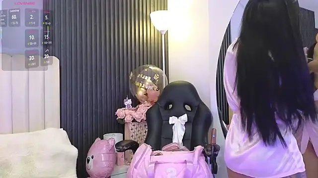 Snapshot of Madiee_Rhea chatting on 7, 5, 2026 Madiee Rhea online show from 7, 5, 2026