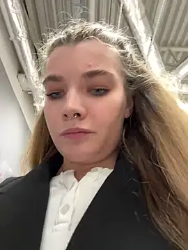 Snapshot of Holy_Tereza chatting on 2, 3, 2025 Holy Tereza online show from 2, 3, 2025