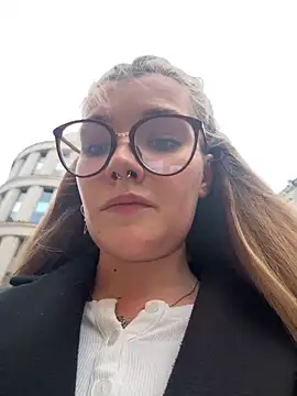 Snapshot of Holy_Tereza chatting on 8, 3, 2025 Holy Tereza online show from 8, 3, 2025