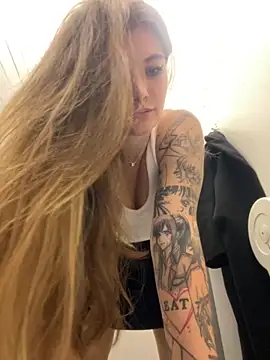 Snapshot of Holy_Tereza chatting on 24, 9, 2025 Holy Tereza online show from 24, 9, 2025