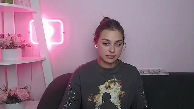 MilanaAngelAs online show from 28, 10, 2025