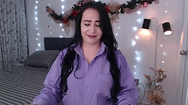 Snapshot of miawilson_1 chatting on 29, 12, 2024 miawilson 1 online show from 29, 12, 2024