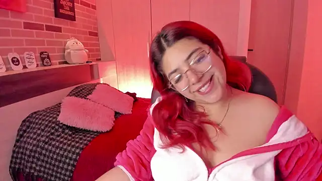 Snapshot of Rousse_Collinss chatting on 22, 12, 2025 Rousse Collinss online show from 22, 12, 2025