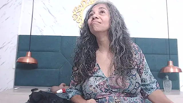 Snapshot of chanel_grant chatting on 18, 4, 2026 chanel grant online show from 18, 4, 2026