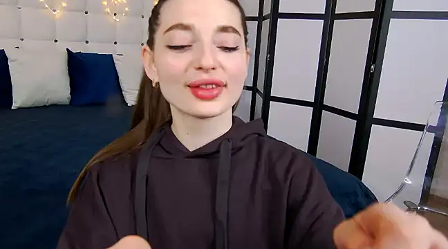 NicoleRosss online show from 14, 2, 2025