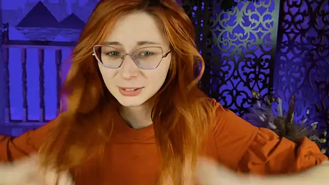 Snapshot of Orianna_Fox chatting on 4, 1, 2025 Orianna Fox online show from 4, 1, 2025