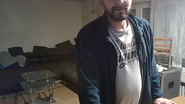 Snapshot of rosaeichel chatting on 1, 3, 2026 rosaeichel online show from 1, 3, 2026